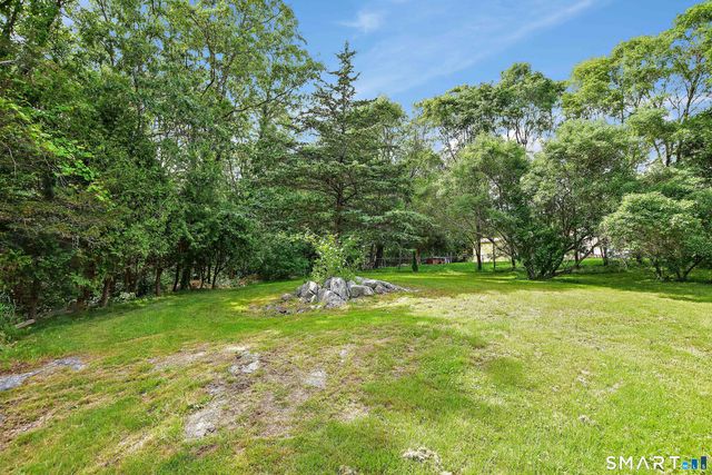 289 Salem Turnpike, Norwich, CT 06360