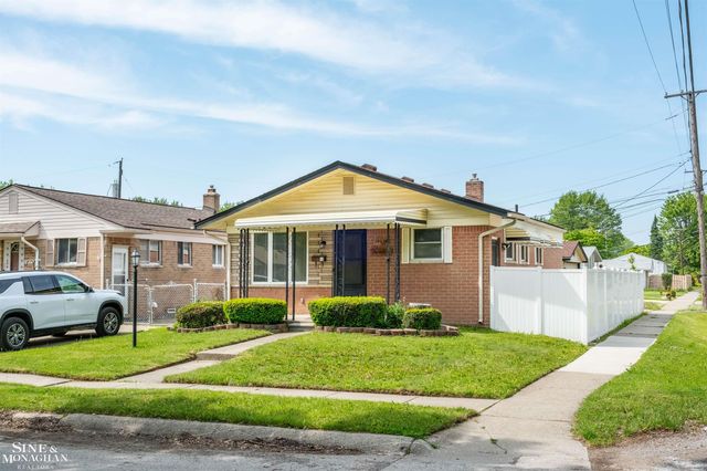 19655 Opal Street, Clinton Twp, MI 48035