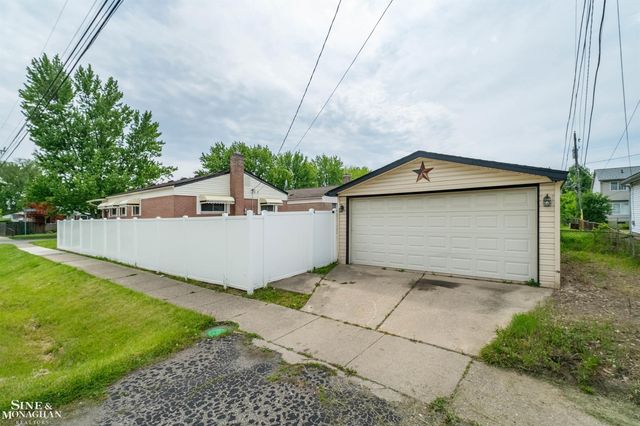 19655 Opal Street, Clinton Twp, MI 48035