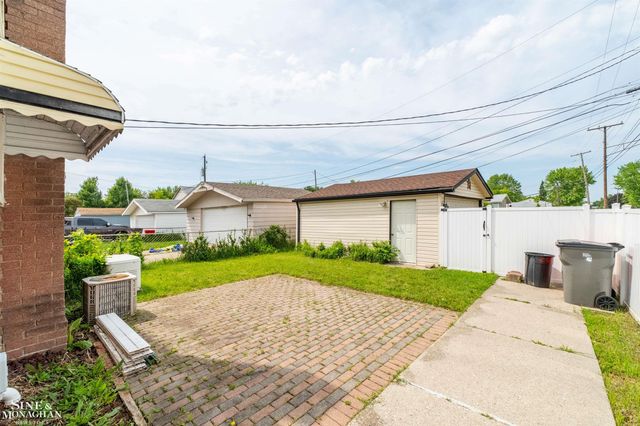 19655 Opal Street, Clinton Twp, MI 48035