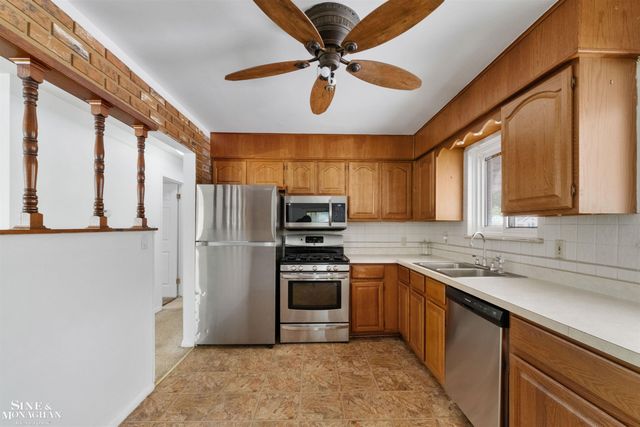 19655 Opal Street, Clinton Twp, MI 48035