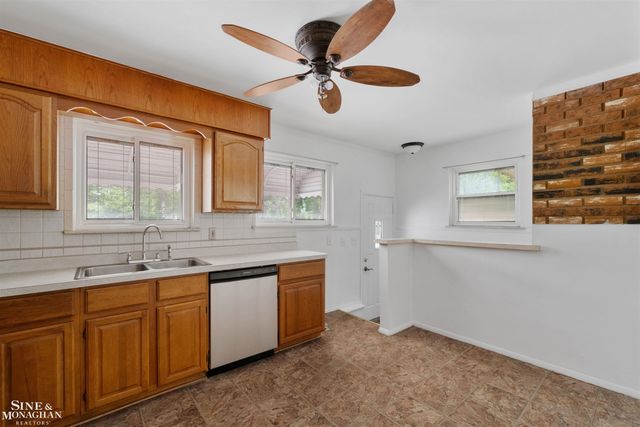 19655 Opal Street, Clinton Twp, MI 48035