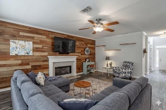 933 Cruce Lake Drive, Hoschton, GA 30548