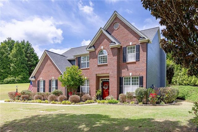 933 Cruce Lake Drive, Hoschton, GA 30548