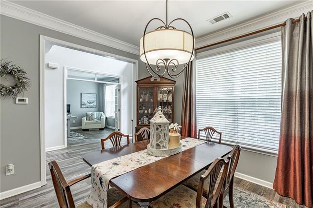933 Cruce Lake Drive, Hoschton, GA 30548