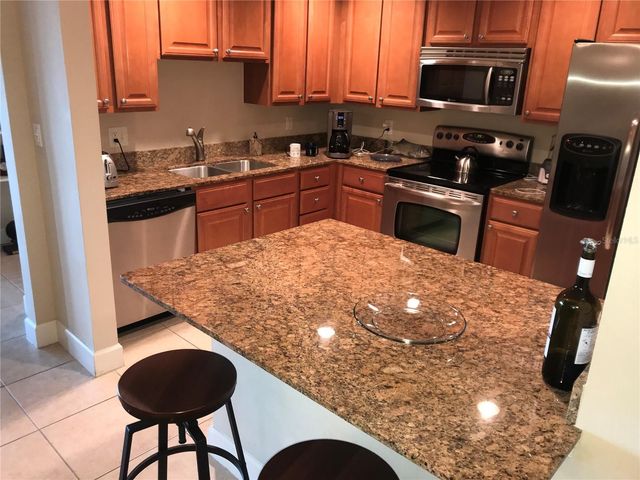 808 3RD AVENUE W 509, Bradenton, FL 34205