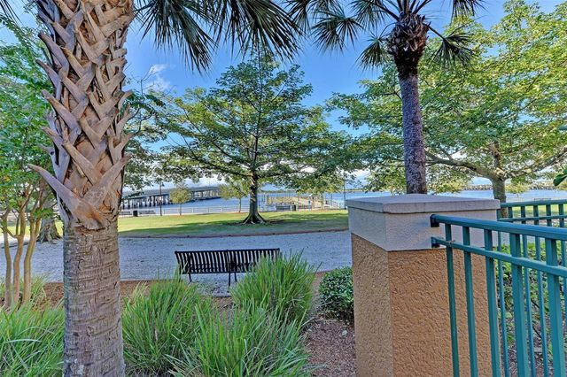 808 3RD AVENUE W 509, Bradenton, FL 34205