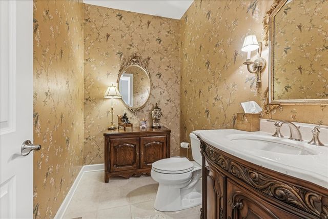 23561 N Sanctuary Club Drive, Kildeer, IL 60047