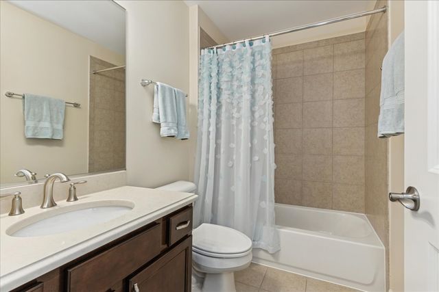 23561 N Sanctuary Club Drive, Kildeer, IL 60047