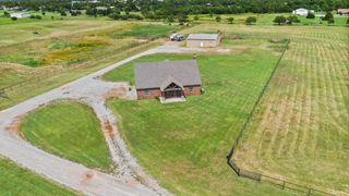 3895 NE Arrowhead Road, Piedmont, OK 73078