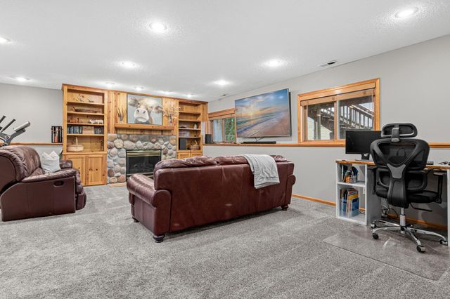 2060 121st Lane NW, Coon Rapids, MN 55448