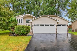 2060 121st Lane NW, Coon Rapids, MN 55448