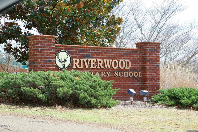 600 Woodson Drive, Clayton, NC 27527