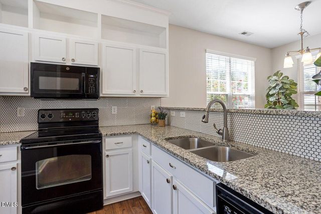 600 Woodson Drive, Clayton, NC 27527