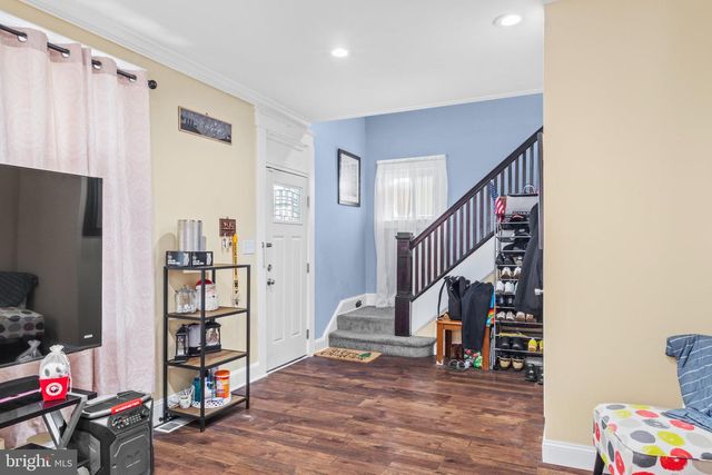 130 W EDGEVALE RD, Baltimore, MD 21225