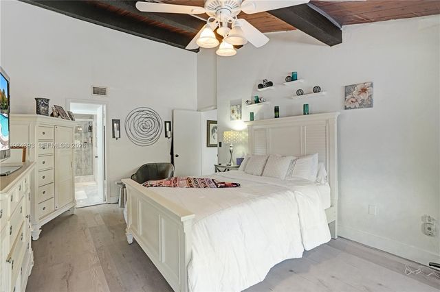 19220 NE 25th Ave 271B, Miami, FL 33180