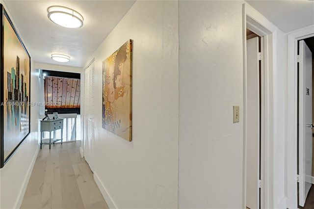 19220 NE 25th Ave 271B, Miami, FL 33180