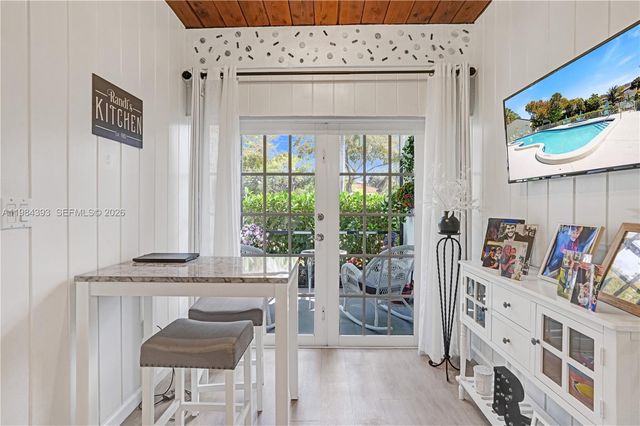 19220 NE 25th Ave 271B, Miami, FL 33180