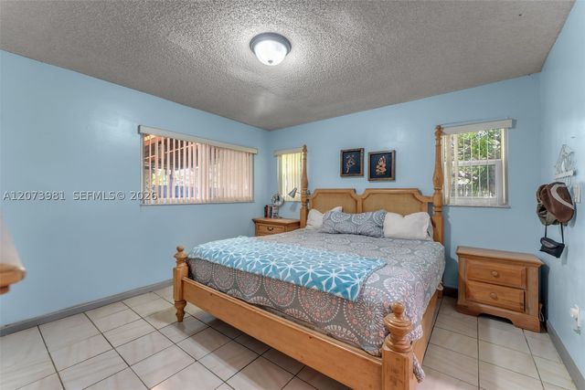 9618 SW 3rd Ln 18, Miami, FL 33174