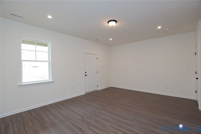 7731 Alexandria Dr, Moseley, VA 23832