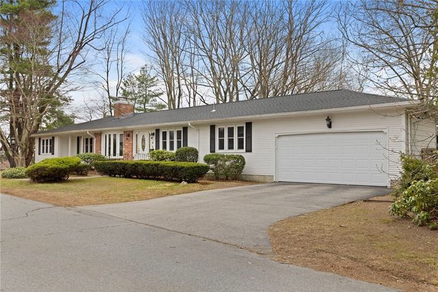 2 Julia Drive, North Providence, RI 02911