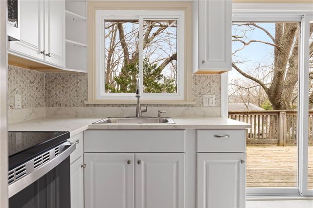 2 Julia Drive, North Providence, RI 02911