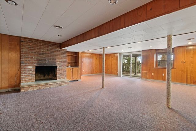 2 Julia Drive, North Providence, RI 02911