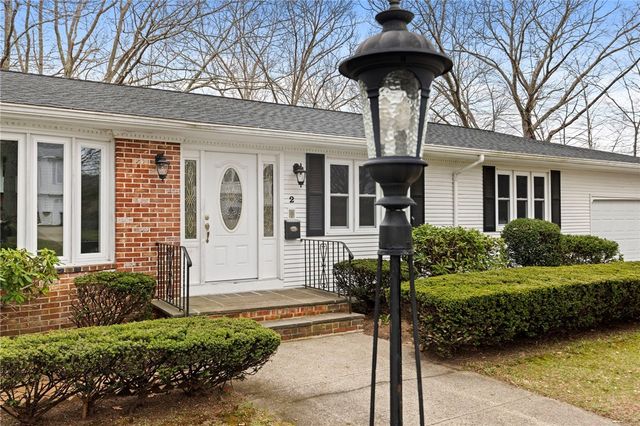 2 Julia Drive, North Providence, RI 02911