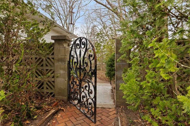 2 Julia Drive, North Providence, RI 02911