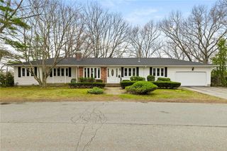 2 Julia Drive, North Providence, RI 02911