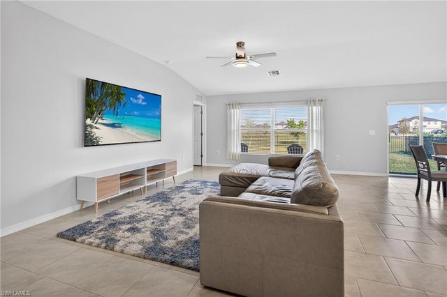 4117 Etna CT, North Fort Myers, FL 33917