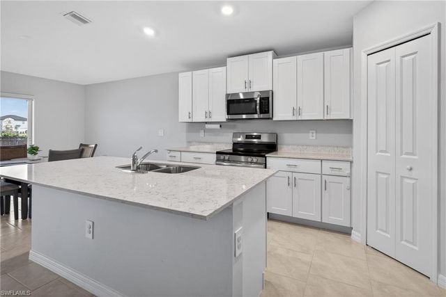 4117 Etna CT, North Fort Myers, FL 33917