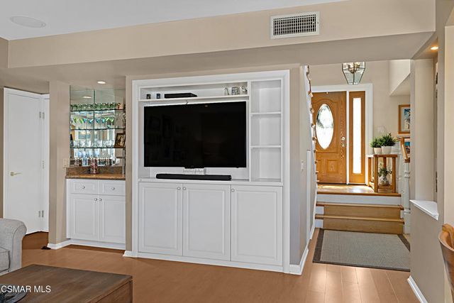 1991 W Oracle Court, Newbury Park, CA 91320