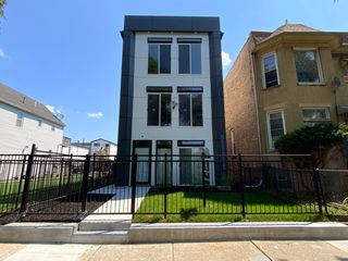 6325 S Langley Avenue, Chicago, IL 60637