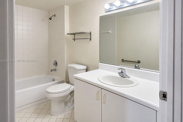 1500 SW 131st Way 406N, Pembroke Pines, FL 33027
