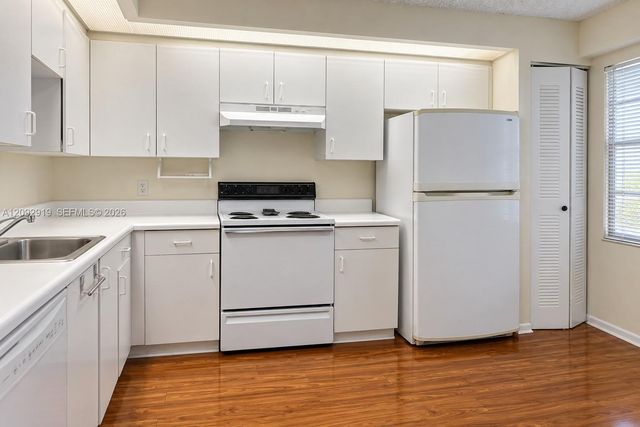 1500 SW 131st Way 406N, Pembroke Pines, FL 33027