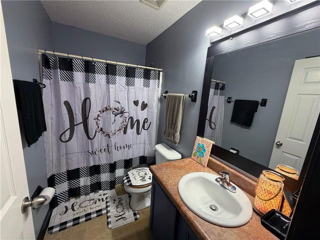 7670 Mailon Court, Theodore, AL 36582