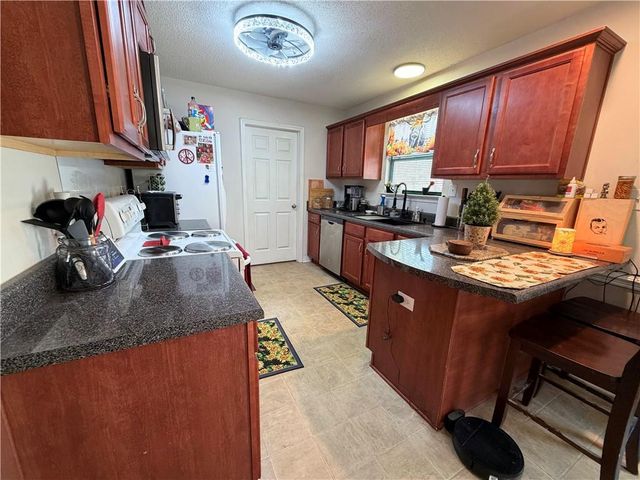 7670 Mailon Court, Theodore, AL 36582