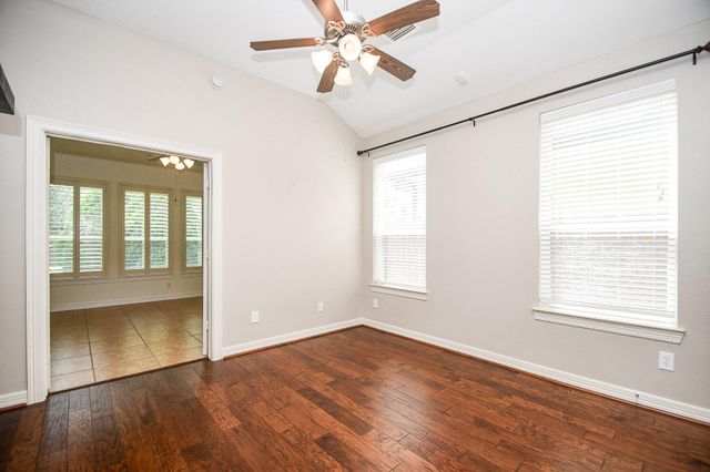 7418 Dresden Avenue, Sugar Land, TX 77479