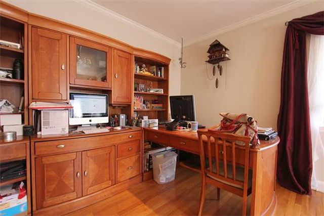 100 Sewall Avenue 3, Brookline, MA 02446