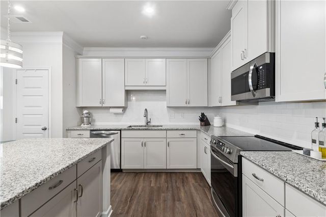 364 Crider Court, Woodstock, GA 30188
