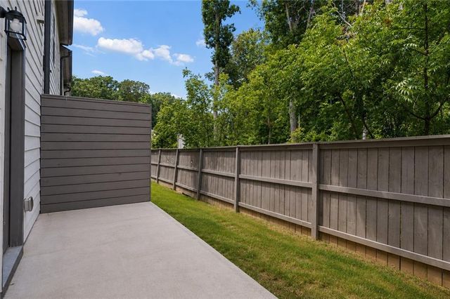 364 Crider Court, Woodstock, GA 30188