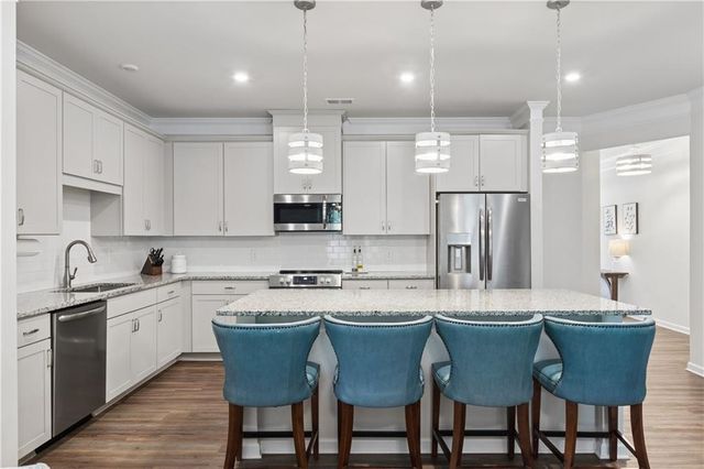 364 Crider Court, Woodstock, GA 30188