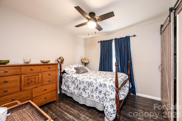 3231 25th Street NE, Hickory, NC 28601