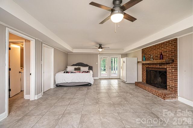 3231 25th Street NE, Hickory, NC 28601