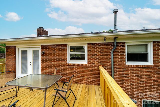 3231 25th Street NE, Hickory, NC 28601