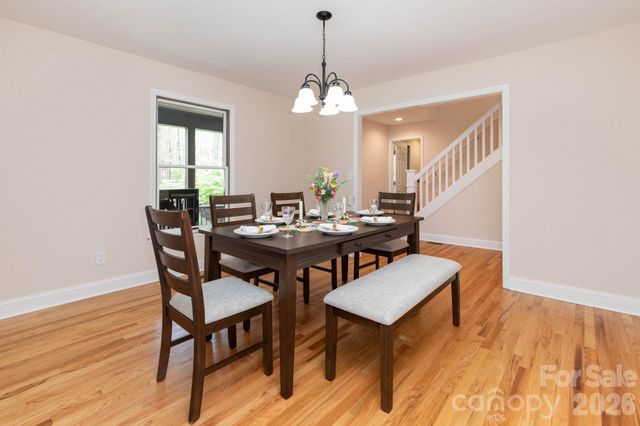 68 Sigmon Road, Fletcher, NC 28732