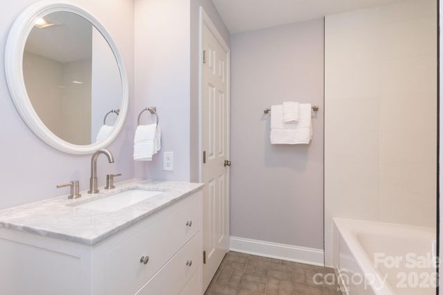68 Sigmon Road, Fletcher, NC 28732