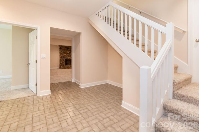 68 Sigmon Road, Fletcher, NC 28732
