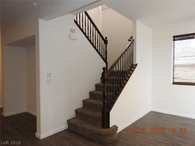 390 FRINGE RUFF Drive, Las Vegas, NV 89148